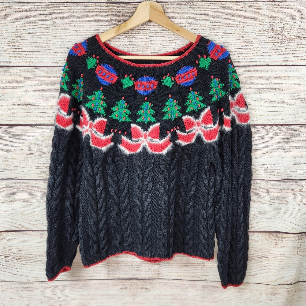 Women’s Bellepoint Knit Christmas Sweater Size Small  Pullover Xmas Trees Bows